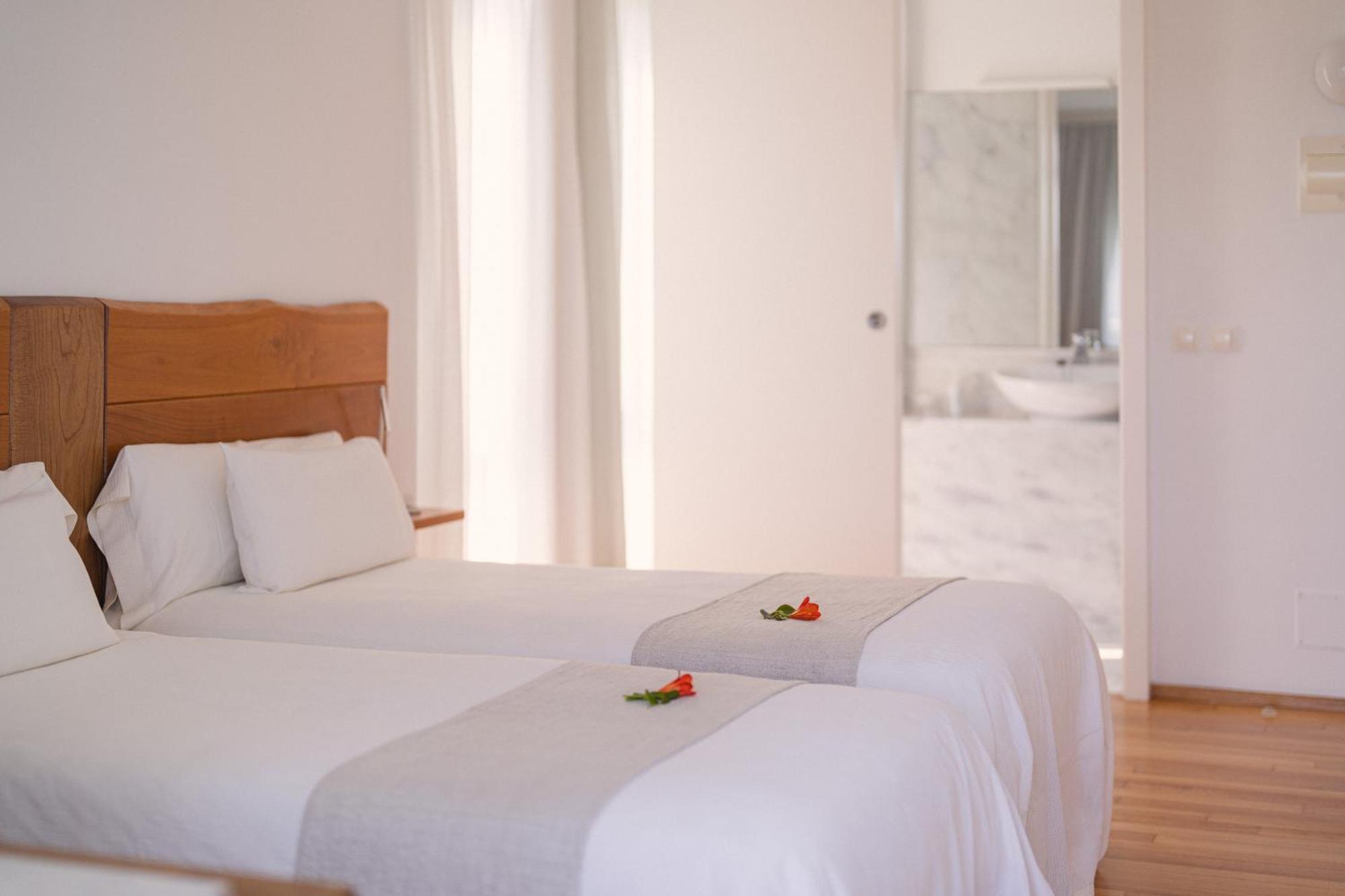 Hotel A Miranda Feás Εξωτερικό φωτογραφία